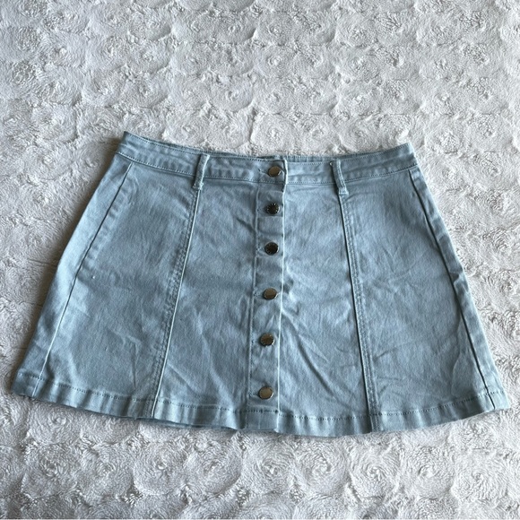Forever 21 Mini Skirt Womens 31 Blue Silver Buttons Pastel Light Short Night Out - Picture 1 of 4